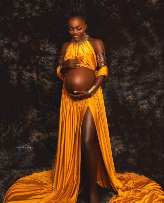 Congratulatory messages pour in as actress, Bukunmi Oluwasina shares beautiful baby bump photos