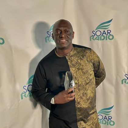 Sammie Okposo Wins International Artist Of The Year At SOAR Awards USA