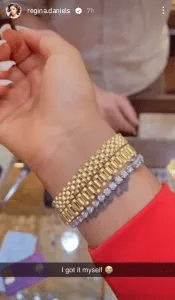 Regina Daniels spends millions for a jewelry on her mum
